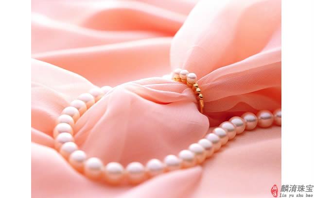 珍珠的形状特征是什么？天然珍珠和养殖珍珠有什么区别？插图