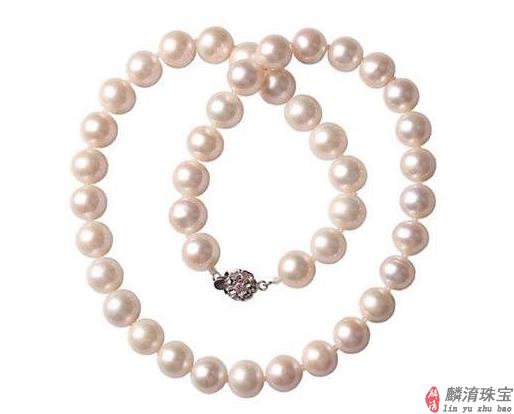 珍珠的质量和大小有什么关系？