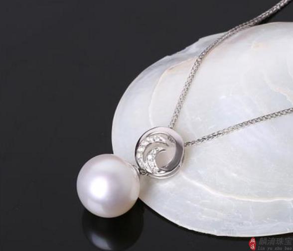 什么样的珍珠值得收藏？珍珠的价格是由哪些因素决定的？